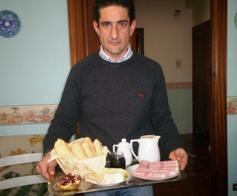 Ai Tre Parchi Bed And Bike Bed & Breakfast Randazzo Dış mekan fotoğraf