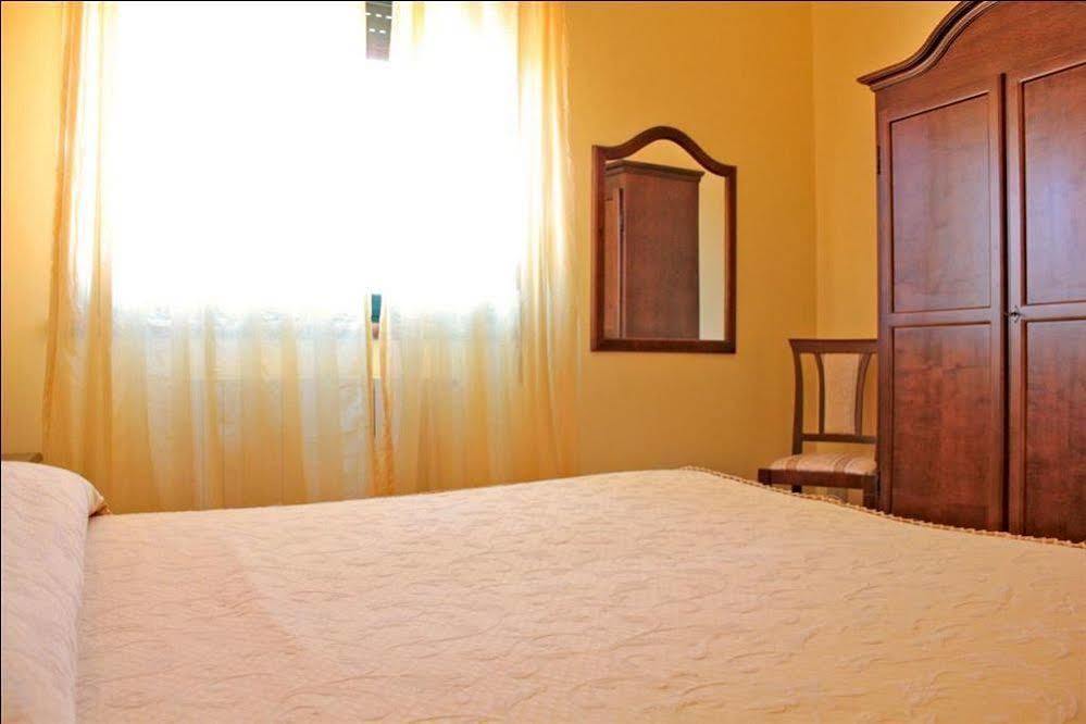 Ai Tre Parchi Bed And Bike Bed & Breakfast Randazzo Dış mekan fotoğraf